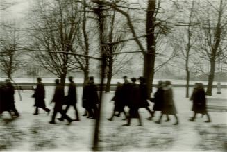 Pedestrians, Leningrad