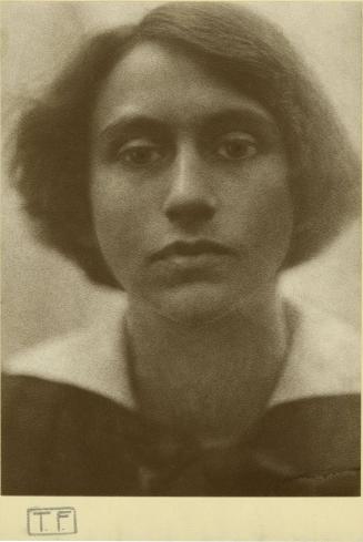 Portrait of Elisabeth Lotte Franzos