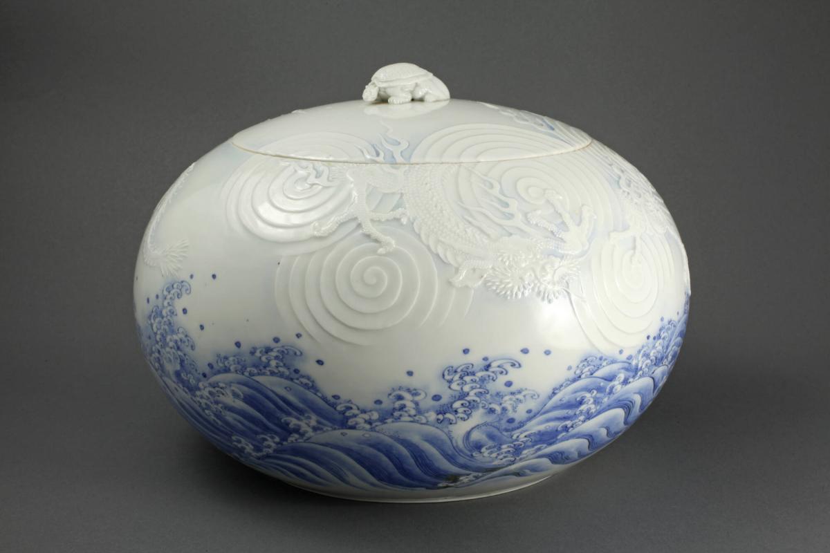 Hirado Ware Water Jar (Mizusashi)