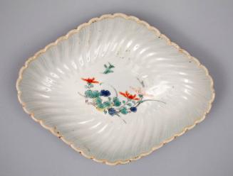 Fluted Diamond-shaped Dish