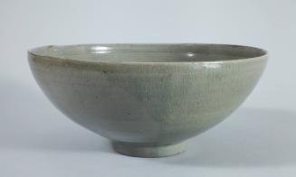Celadon Bowl with Incised Phoenix Design