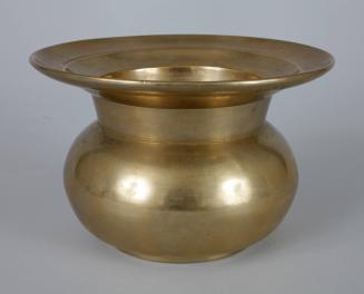 Cuspidor: Bowl-Shaped Base with Wide Lip